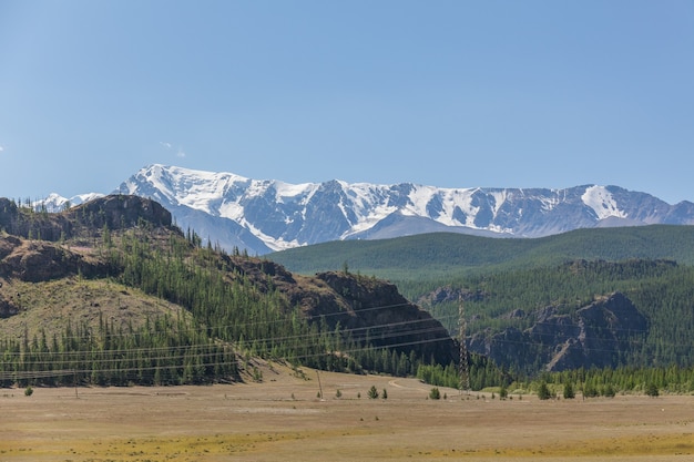 Vista de la montaña Belukha. Rusia