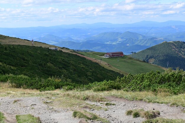 vista desde la montaña, hermoso viaje en Eslovaquia en Vratna Dolina, Chleb