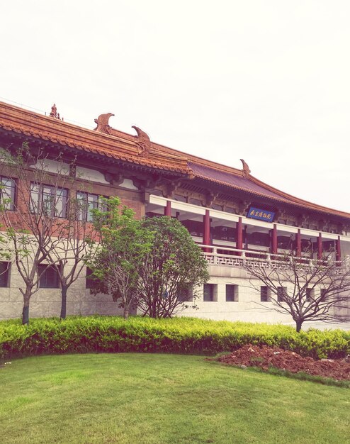 Foto vista del museo de nanjing contra un cielo despejado