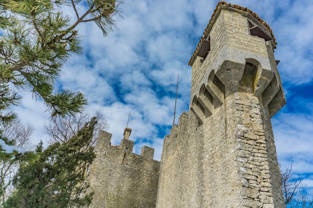 Vista na fortaleza de Cesta no Monte Titano San Marino