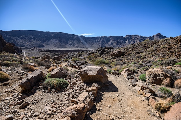 Vista no deserto de pedra da lava no parque nacional de teide. tenerife, ilhas canárias