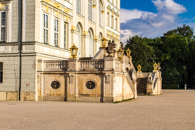 Vista no palácio de nymphenburg em munique, alemanha