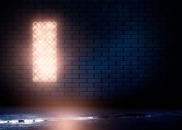 Vista nocturna de una calle oscura, proyección abstracta en una pared vacía.