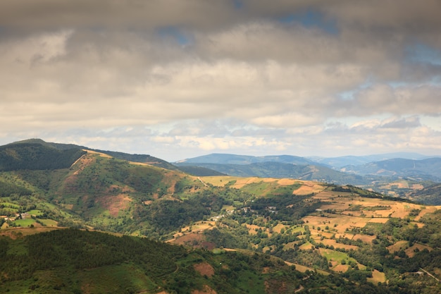 Foto vista del paisaje gallego.