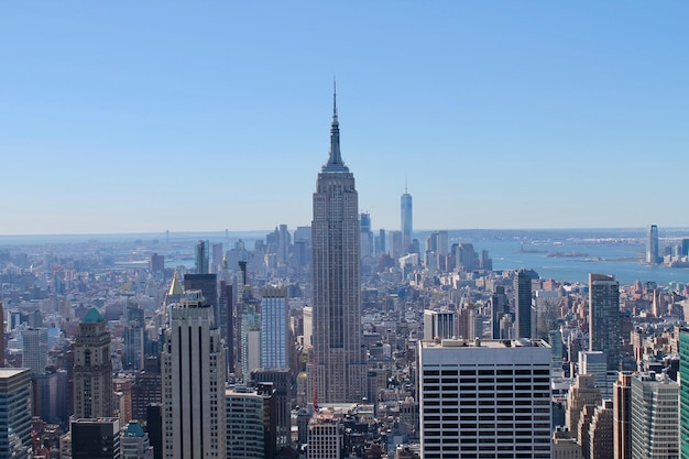 Vista del paisaje urbano contra un cielo despejado