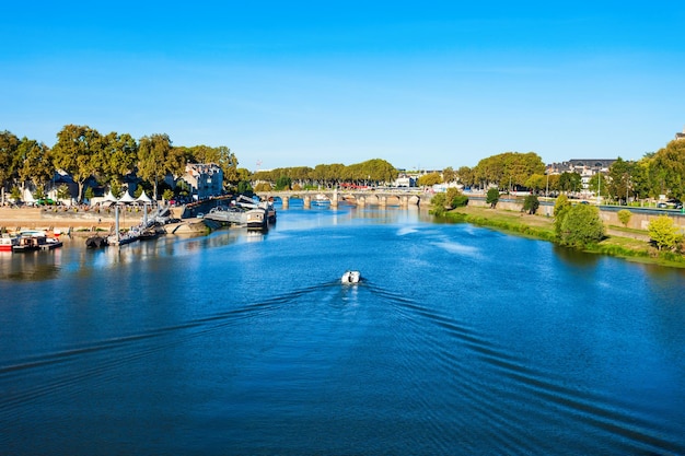 Vista panorámica aérea de Angers Francia