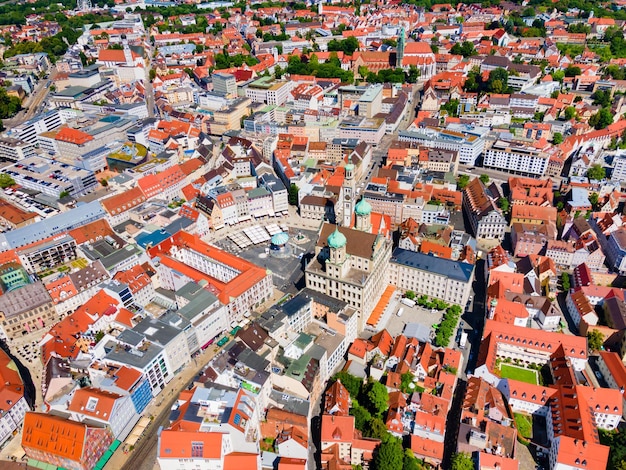 Vista panorámica aérea del casco antiguo de Augsburgo Augsburgo es una ciudad en la región de Suabia Baviera de Alemania