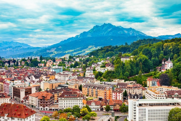 Foto vista panorámica aérea de la ciudad de lucerna suiza