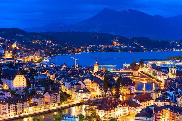 Vista panorámica aérea de la ciudad de Lucerna Suiza