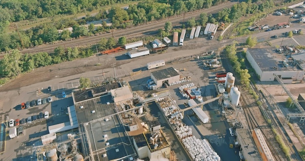 Vista panorâmica aérea de tanques para mistura química Planta industrial com sistema de indústria química