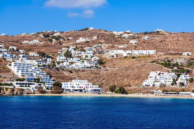 Vista panorámica aérea de la isla de Mykonos. Mykonos es una isla que forma parte de las Cícladas en Grecia.