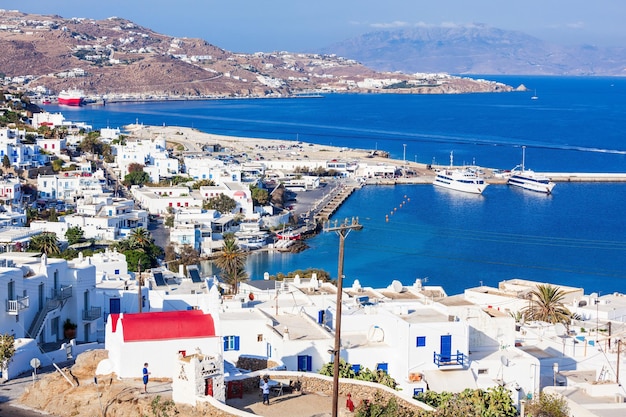 Vista panorámica aérea de la isla de Mykonos. Mykonos es una isla que forma parte de las Cícladas en Grecia.