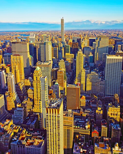 Vista panorâmica aérea. no distrito de Midtown de Manhattan, em Nova York. O rio Hudson está ao fundo. Horizonte da cidade metropolitana, EUA. Edifício de arquitetura americana. Panorama da metrópole NYC