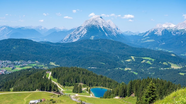 Vista panorámica de los Alpes Karwendel en Tirol Austria