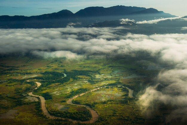 Foto vista panorámica de un campo agrícola contra el cielo