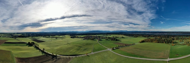 Foto vista panorámica de un campo agrícola contra el cielo