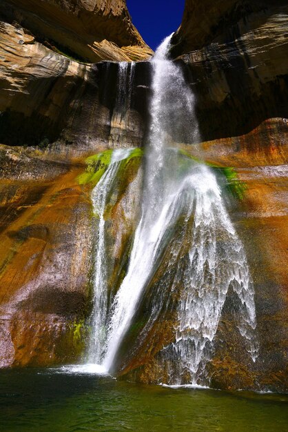 Foto vista panorámica de la cascada