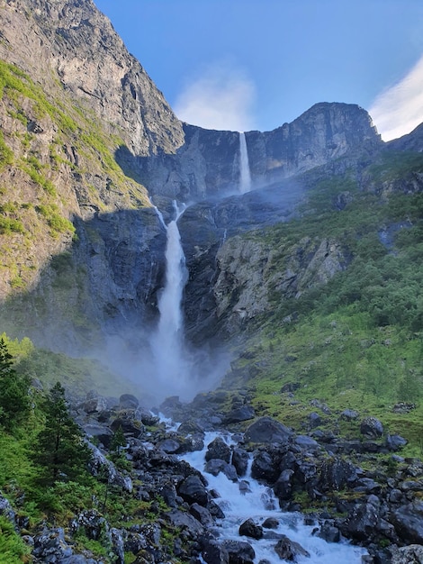 Foto vista panorámica de la cascada