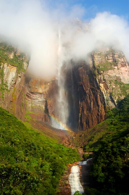 Foto vista panorámica de la cascada