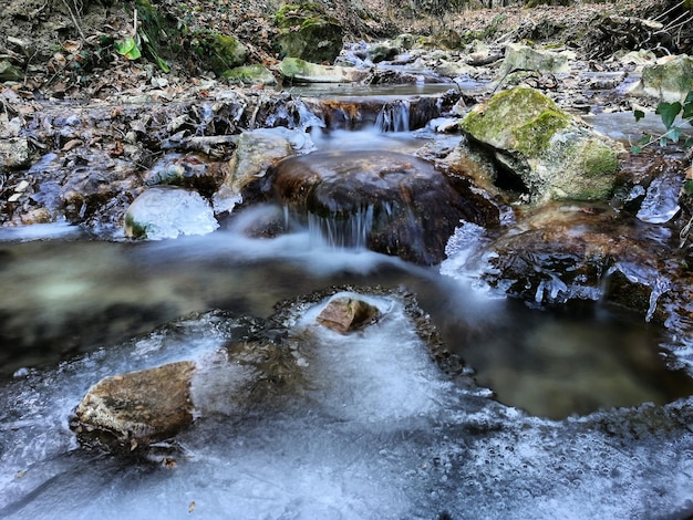 Foto vista panorámica de la cascada