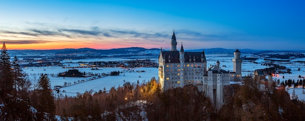 Vista panorámica del castillo de Neuschwanstein, Alemania