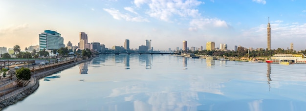 Vista panorámica del centro de El Cairo al amanecer, Egipto