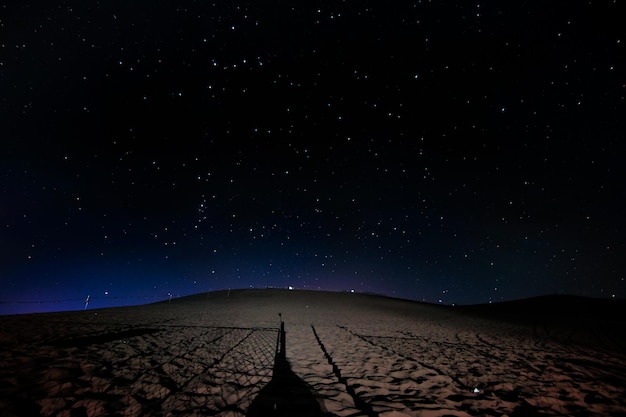 Foto vista panorámica del cielo por la noche
