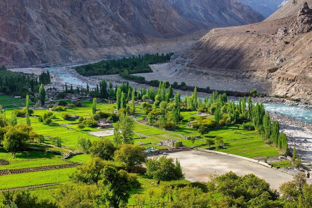 Vista panorâmica da aldeia de Turtuk, uma bela e pequena aldeiaLehLadakhnorthern India