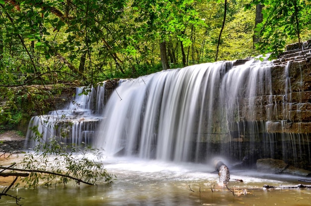 Vista panorâmica da cachoeira