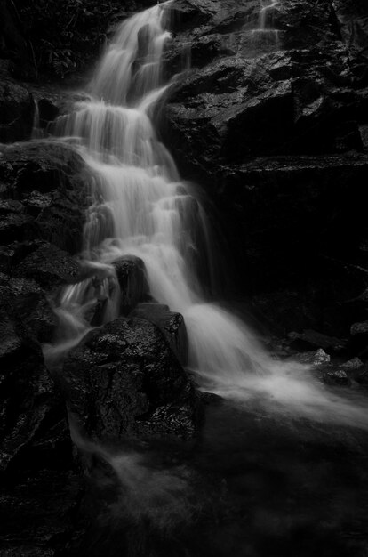 Foto vista panorâmica da cachoeira