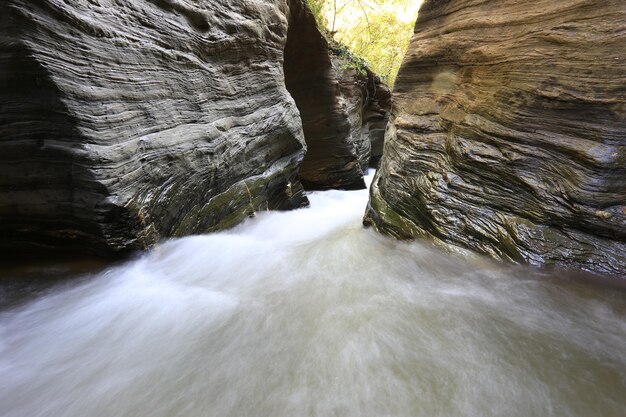 Vista panorâmica da cachoeira