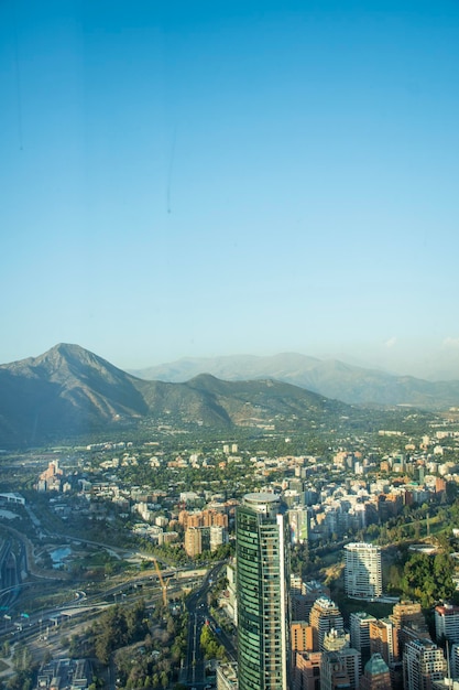 Foto vista panorâmica da capital santiago em um dia claro