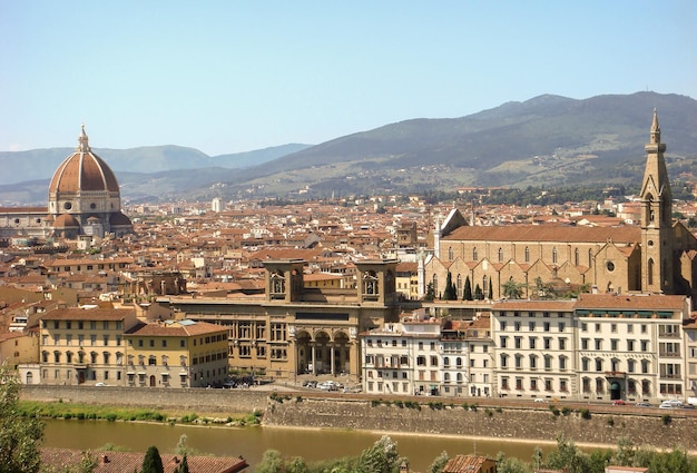 Vista panorâmica da cidade no dia ensolarado Florença Itália