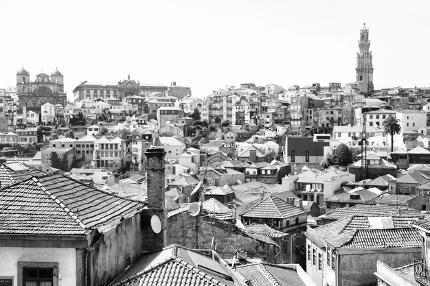 Vista panorâmica da cidade velha de Porto, Portugal. Preto e branco