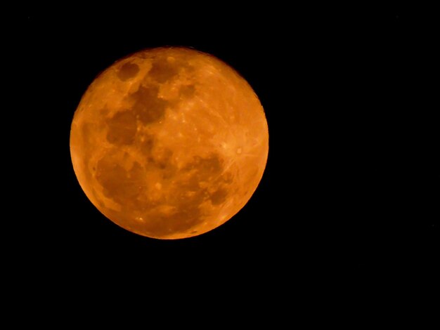 Foto vista panorâmica da lua contra o céu preto