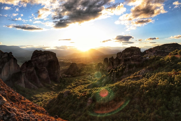 Foto vista panorâmica da paisagem contra o céu durante o pôr-do-sol