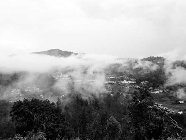 Vista panorâmica da paisagem contra o céu