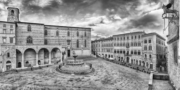 Vista panorâmica da piazza iv novembre perugia itália