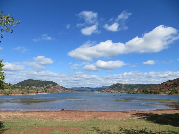 Foto vista panorâmica da praia contra o céu