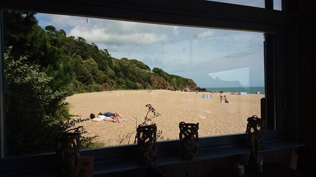 Foto vista panorâmica da praia contra o céu