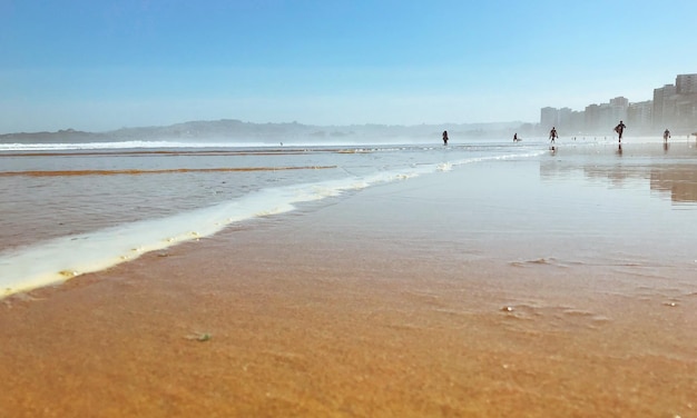 Foto vista panorâmica da praia contra o céu