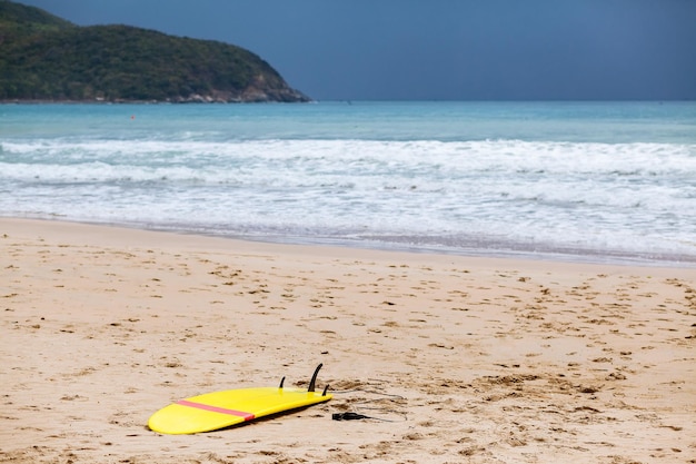 Foto vista panorâmica da praia contra o céu