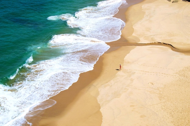 Vista panorâmica da praia em Portugal