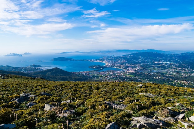 Vista panorâmica da região de Val Minor na imagem você pode ver a cidade de Baiona e Nigran