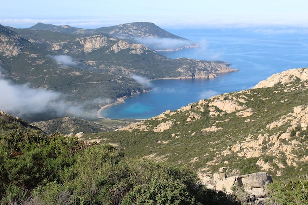 Vista panorâmica das montanhas do mar