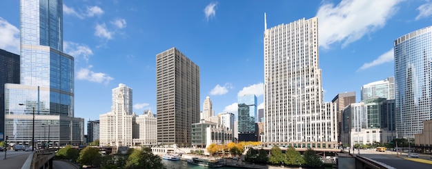 Vista panorâmica de edifícios famosos em Chicago