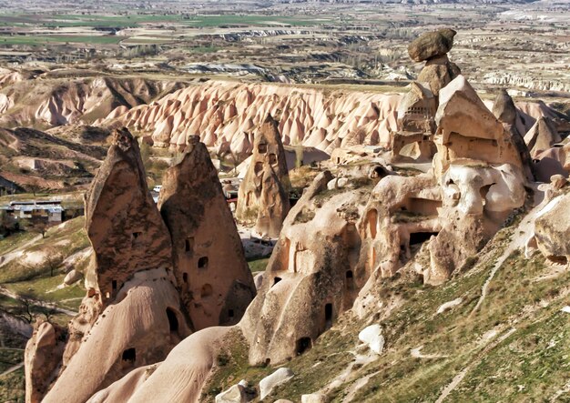 Vista panorâmica de formações rochosas