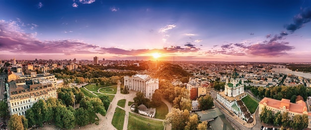 Vista panorâmica de Kyiv