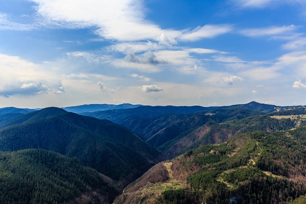 Vista panorâmica de montanhas contra o céu