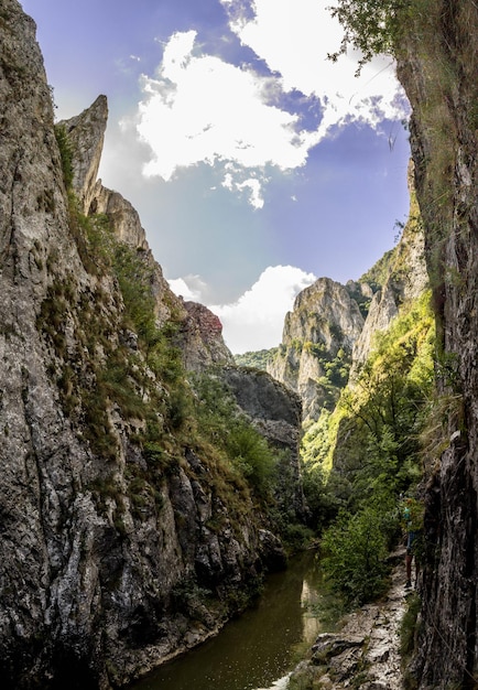 Foto vista panorâmica de montanhas contra o céu